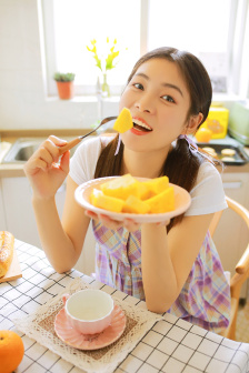 小泽菜穗
